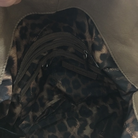 💕 B. Makowsky tan soft leather cute hobo 💕 - Picture 3 of 8