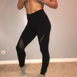 Black mesh Nike leggings