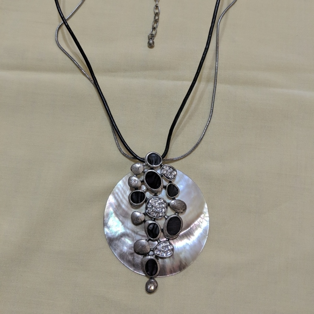 Sparkly abalone shell pendant necklace