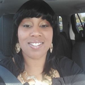 Meet your Posher, Leslie