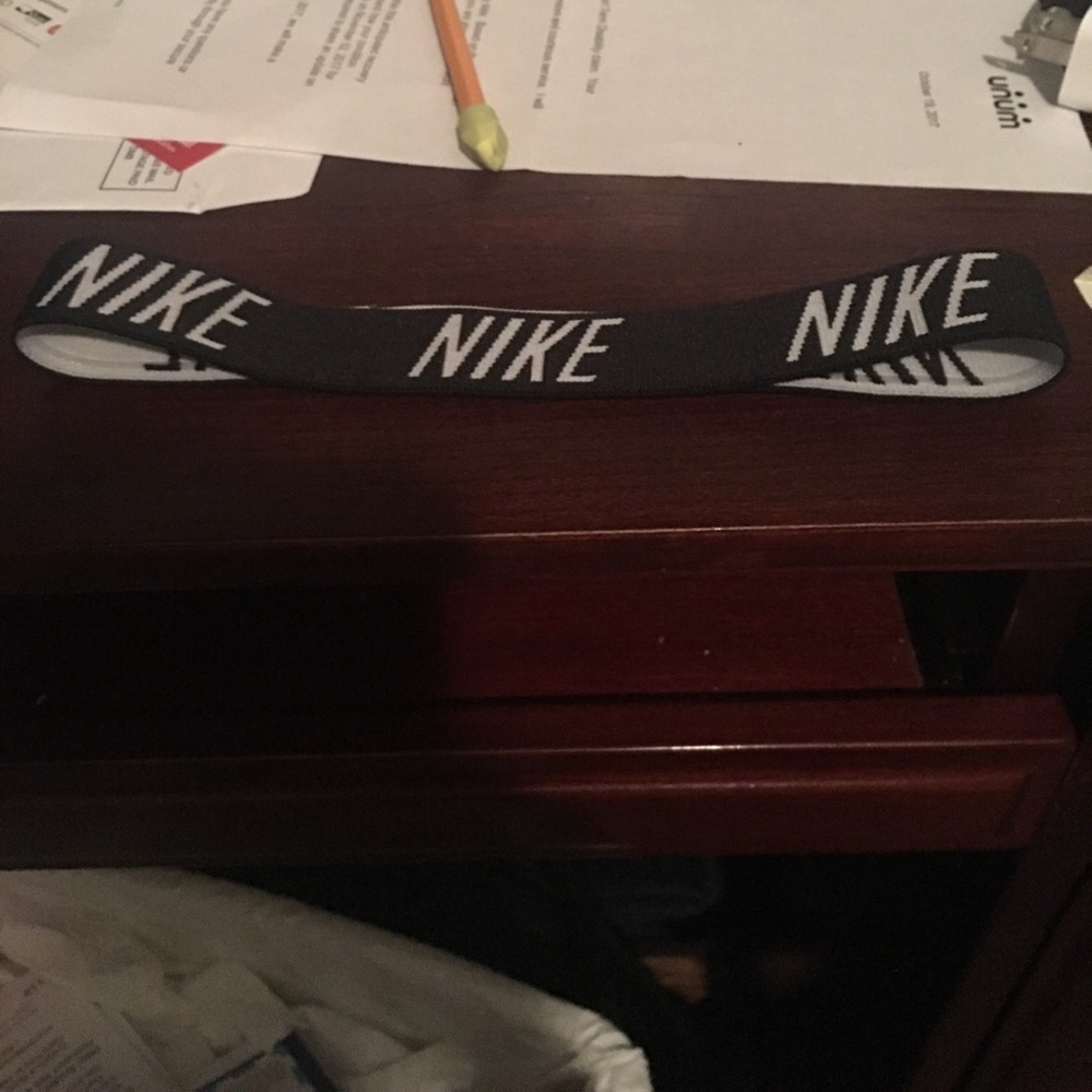 A niki headband from dicks