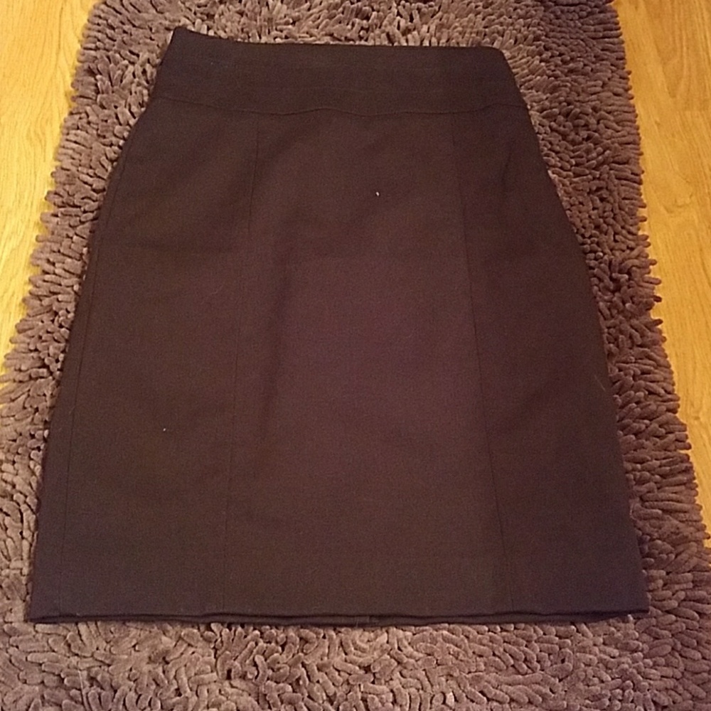 H&M women's black skirt. Size 4.
