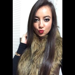 Meet your Posher, Ashlyn