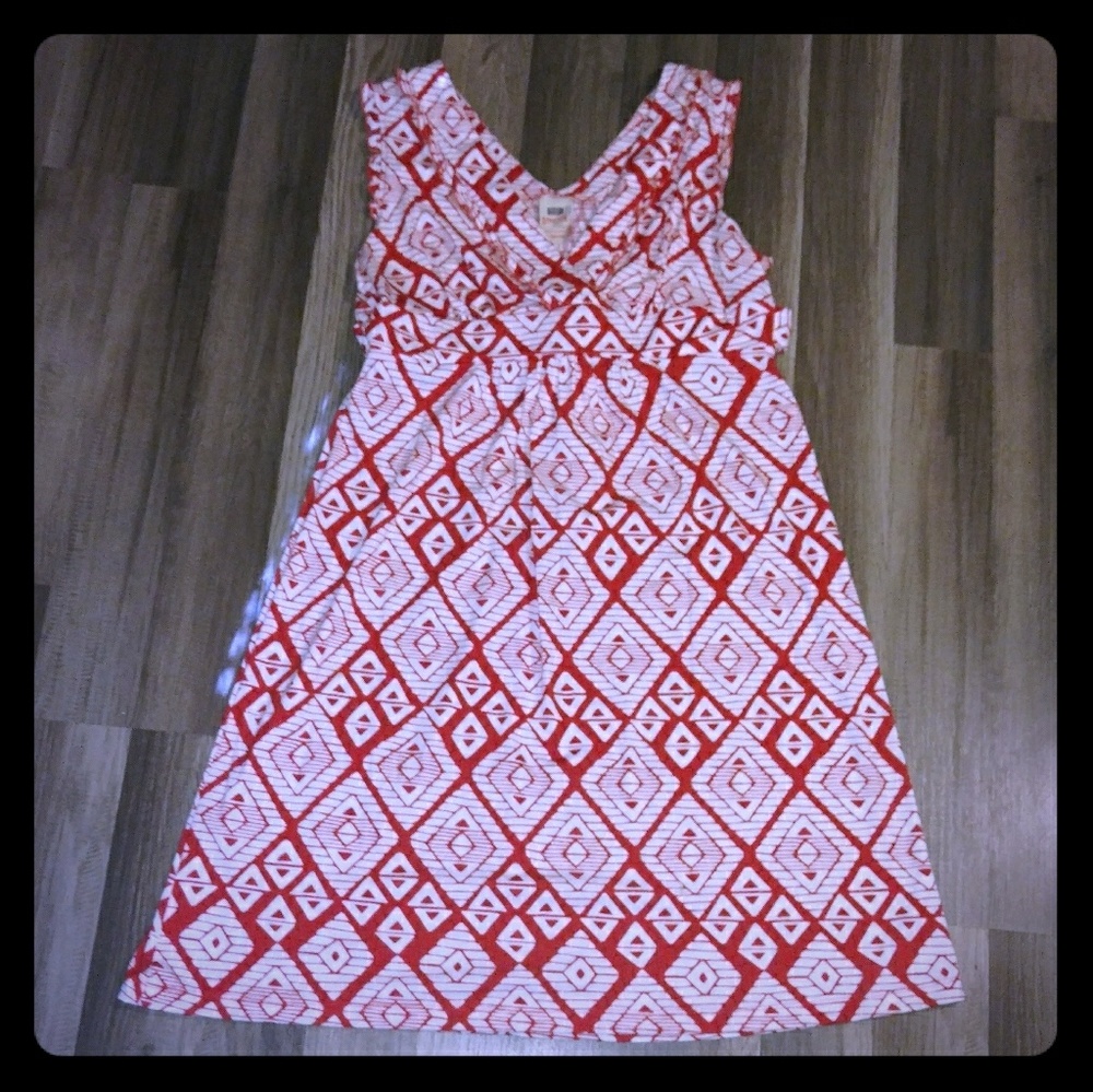Cute sleeveless dress with tie in back