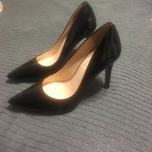 Jessica Simpson patent leather pumps