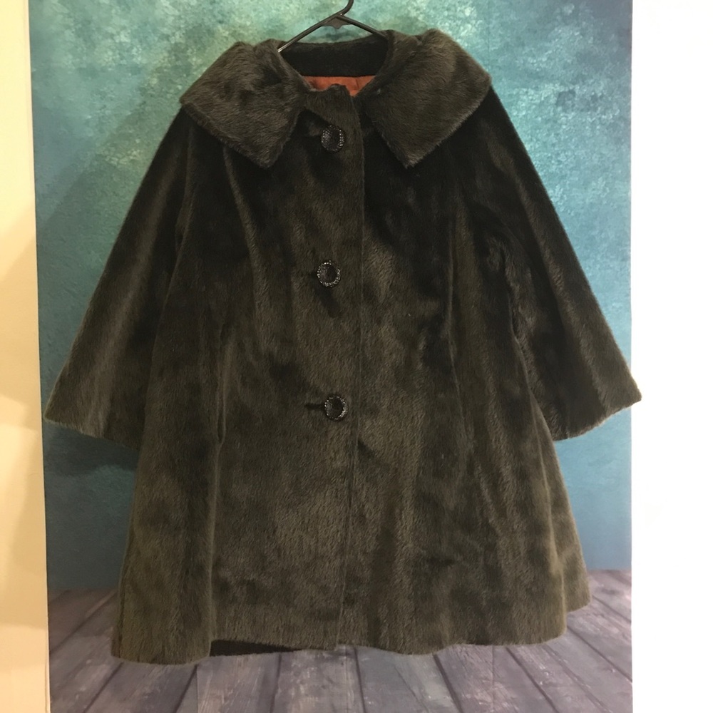 Beautiful black fur coat tailored by Dell Mann
