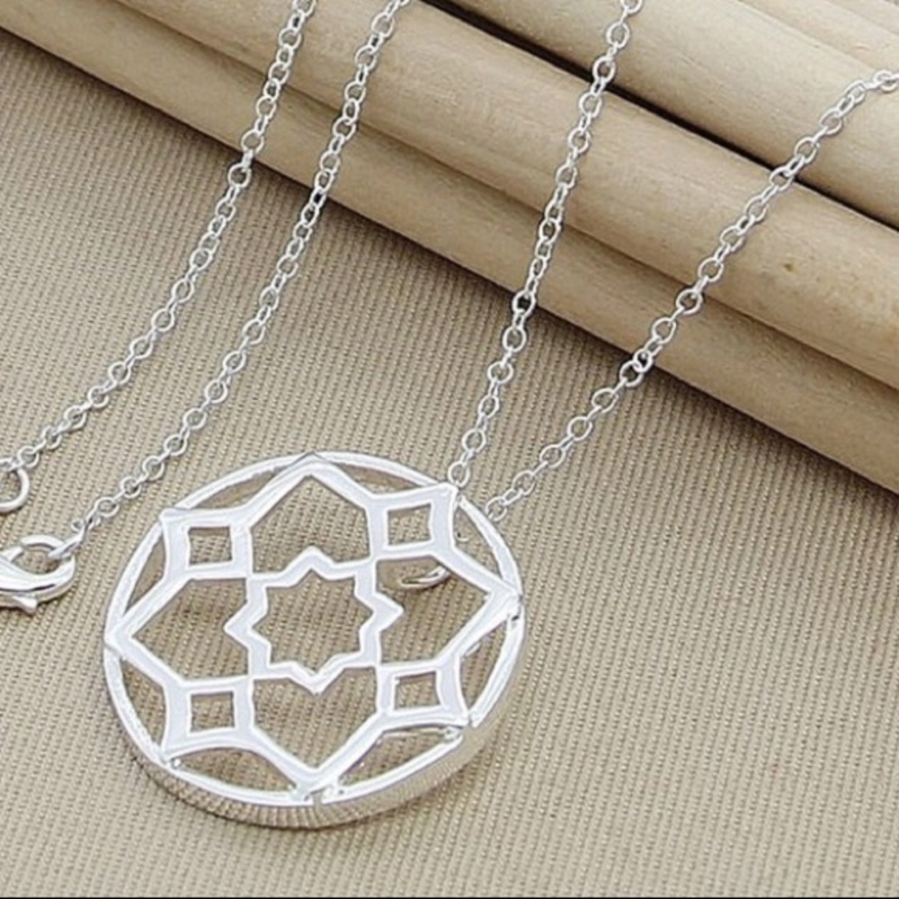 NWOT 925 sterling silver necklace - Picture 1 of 1
