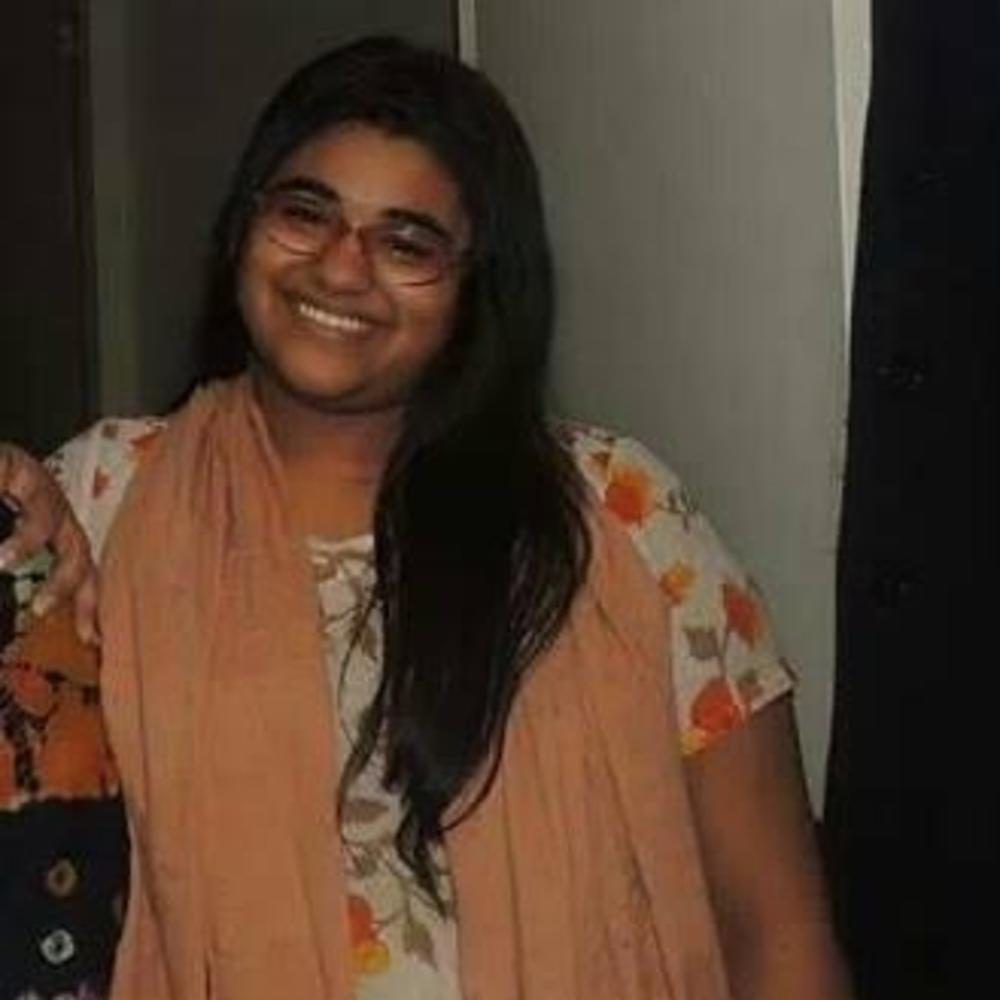 Meet your Posher, Sadia