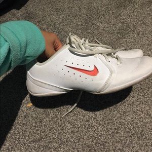 White nike cheer shoes