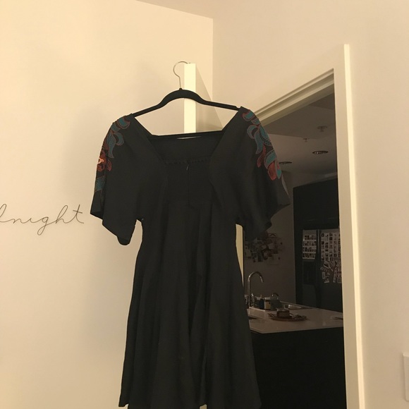 Feather Bone by Anthro Priscilla Embroidered Dress - Picture 4 of 6