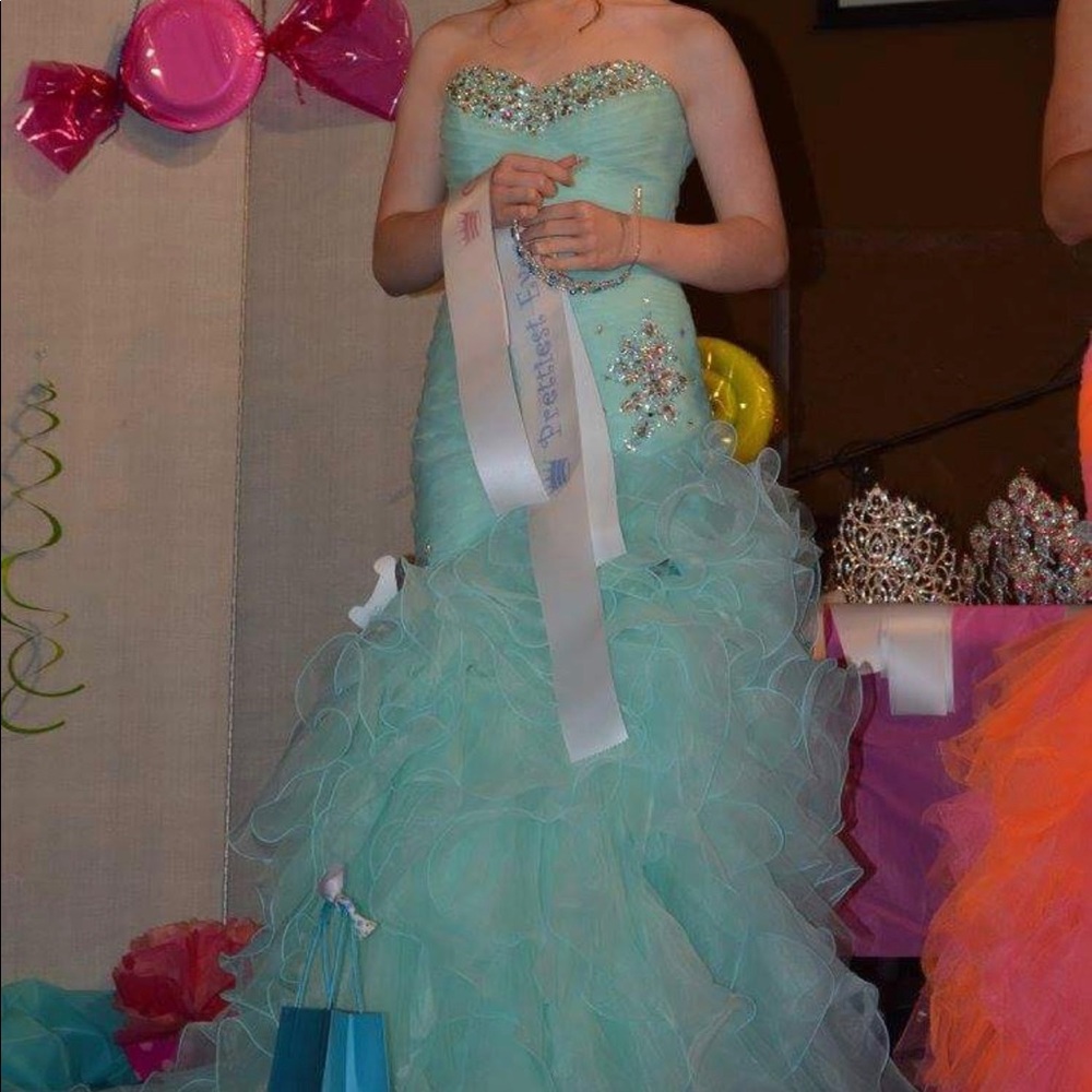 Prom/pageant dress