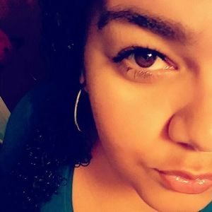 Meet your Posher, Liz e.