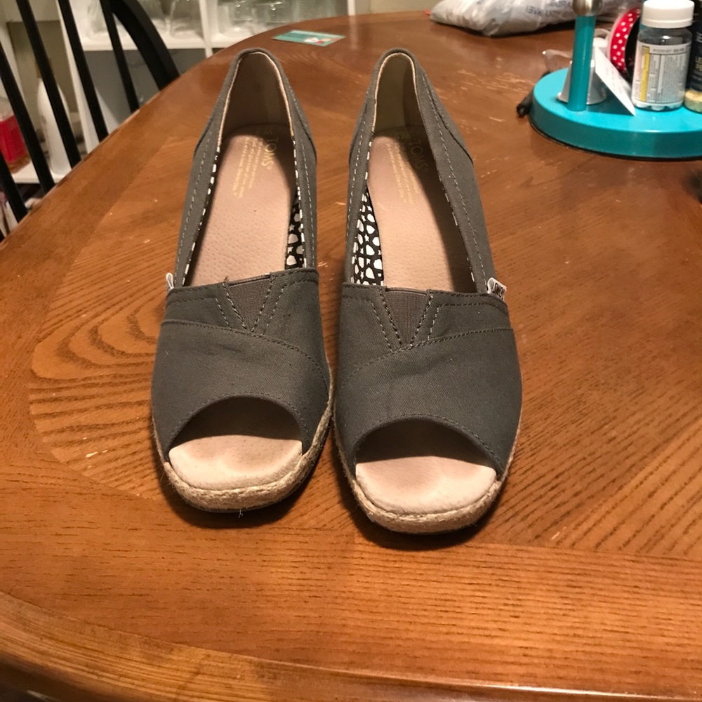 Gray TOMS wedges