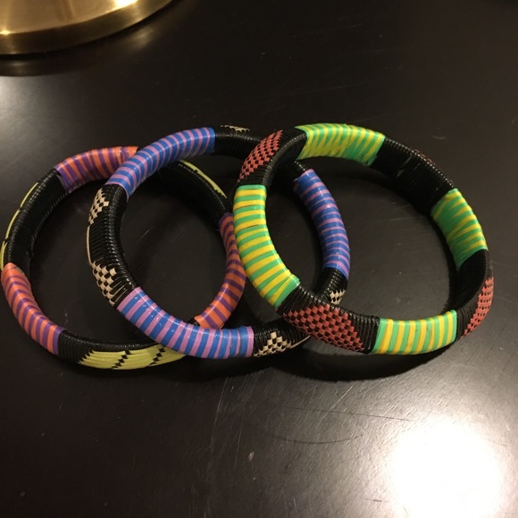 Three bracelets - Picture 3 of 4