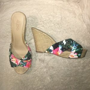 Floral wedge sandals