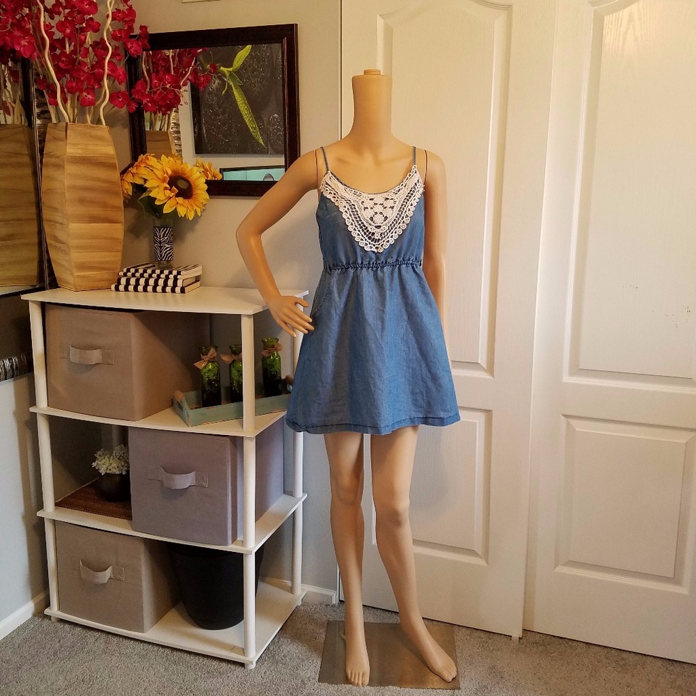 Chic Sleeveless denim dress