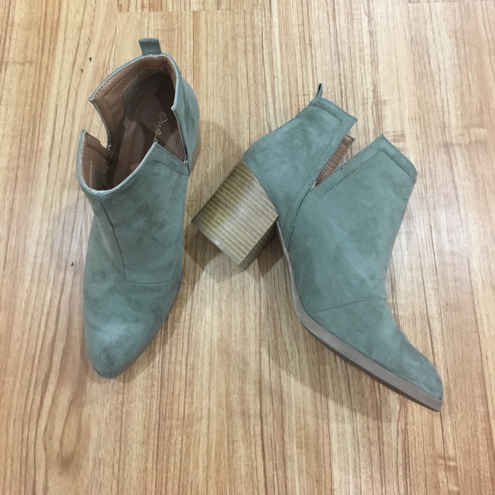 Green suede ankle boots DONATING TOMORROW