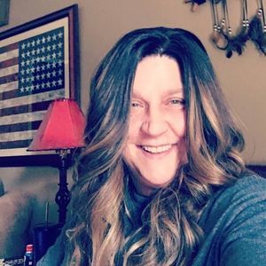 Meet your Posher, Stefanie