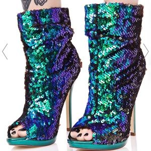 Mermaid dreamz sequin booties NWOT