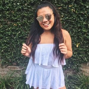 Meet your Posher, Denise