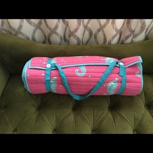 Beach mat with pillow