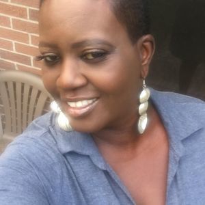 Meet your Posher, Denise