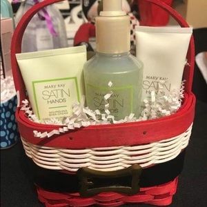 Mary Kay Satin Hands