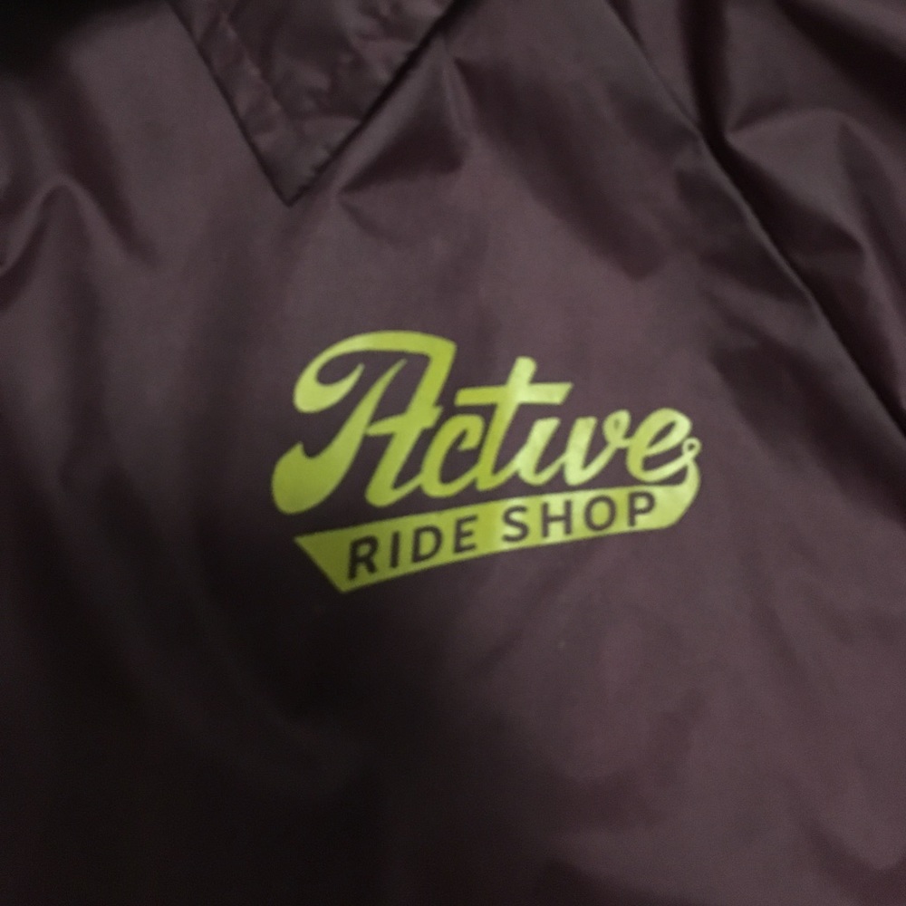 100% Authentic Active Ride Shop Maroon Windbreaker - Picture 2 of 4
