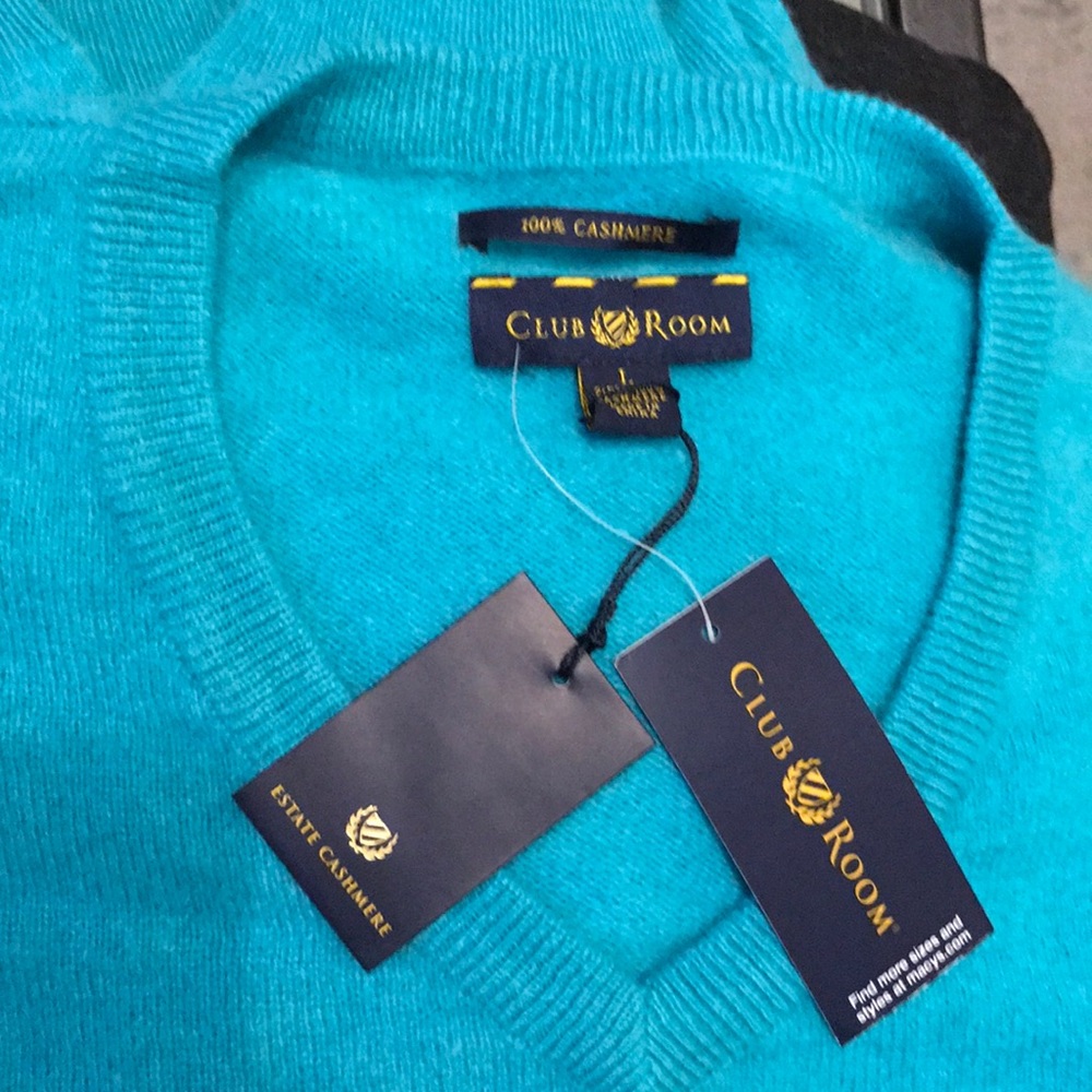 100% cashmere blue large sweater