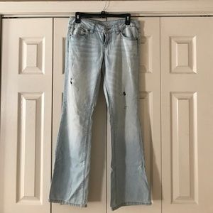 American Eagle Favorite Boyfriend Jeans (size 6)