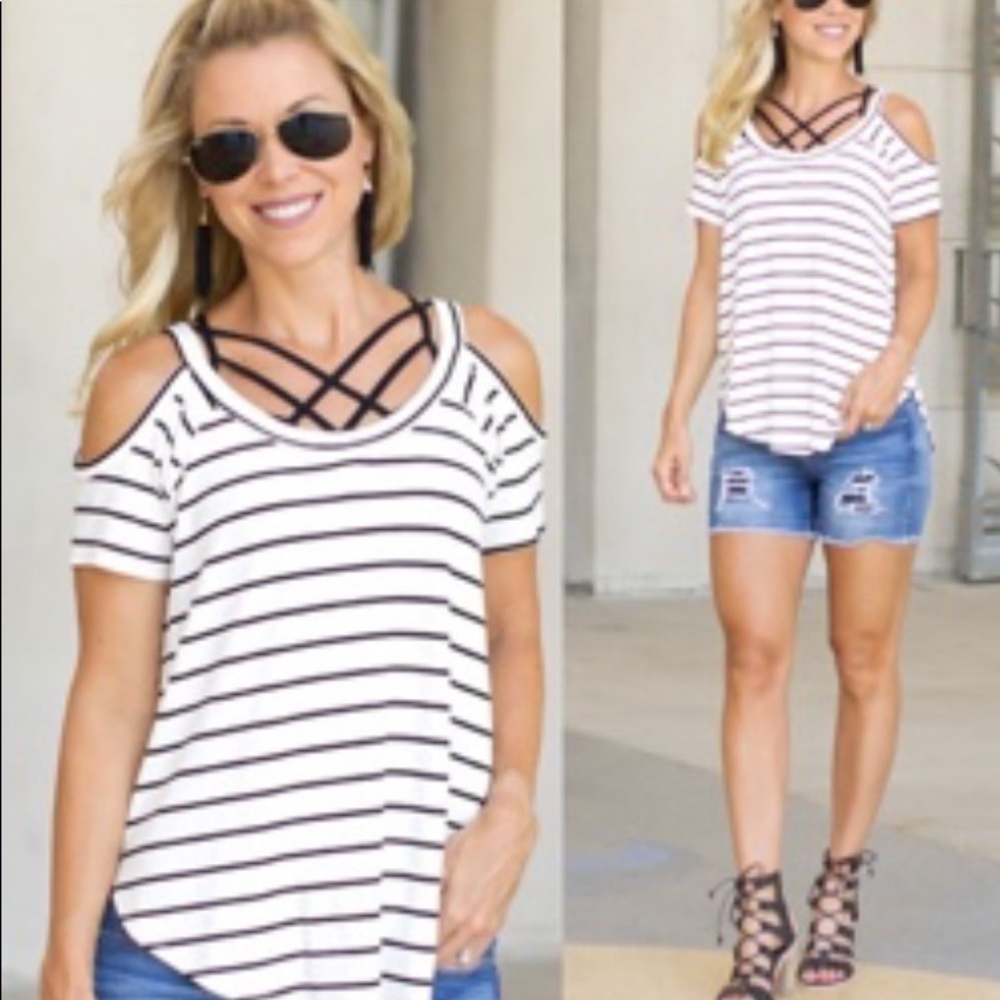 Cherish Cold Shoulder top - New!