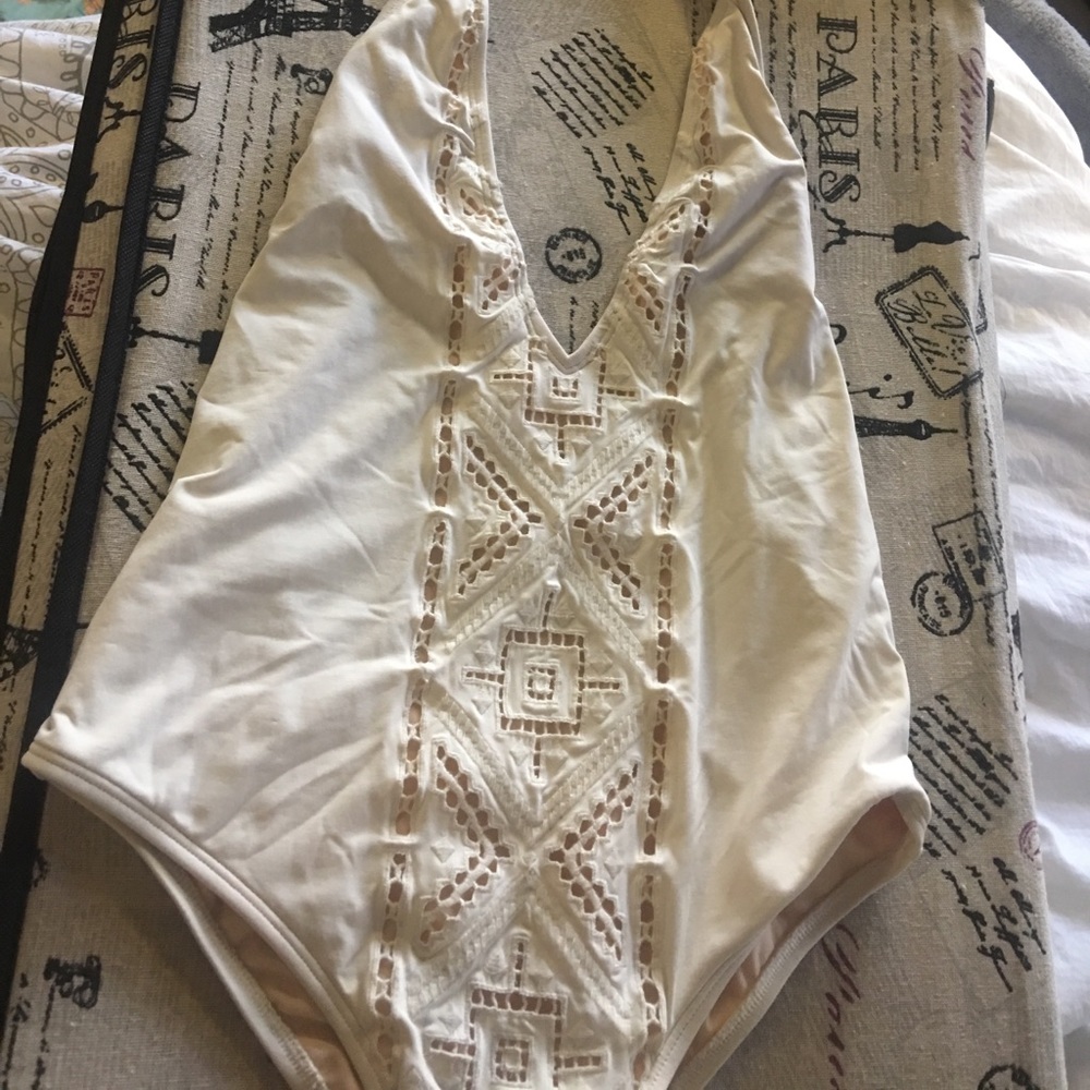 CLOSING SHOP Billabong one piece