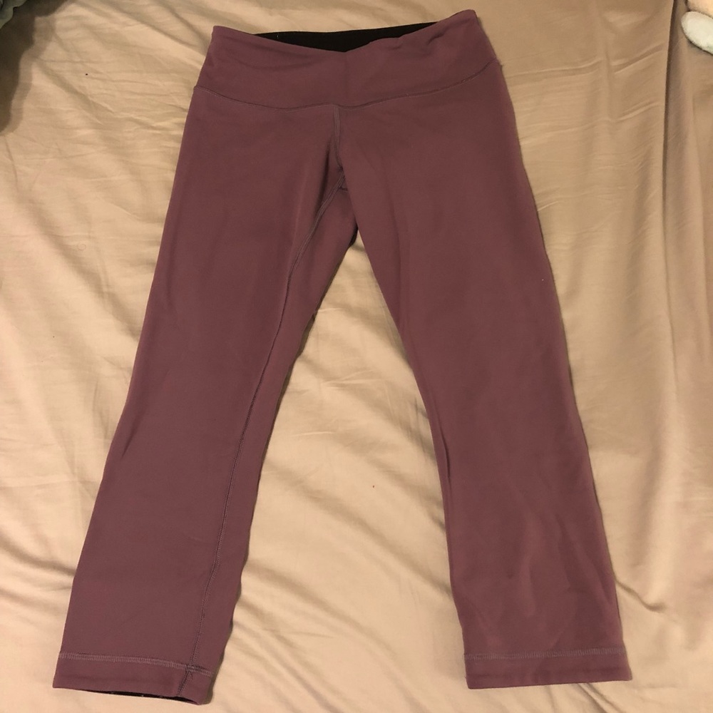 Lululemon Cropped Leggings - Wunder Unders