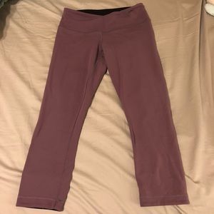 Lululemon Cropped Leggings - Wunder Unders