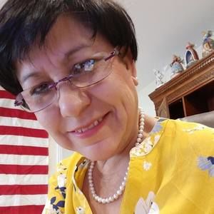 Meet your Posher, Ana