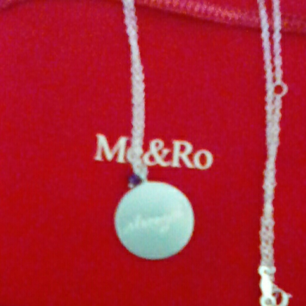 Me & Ro stunning sterling silver necklace