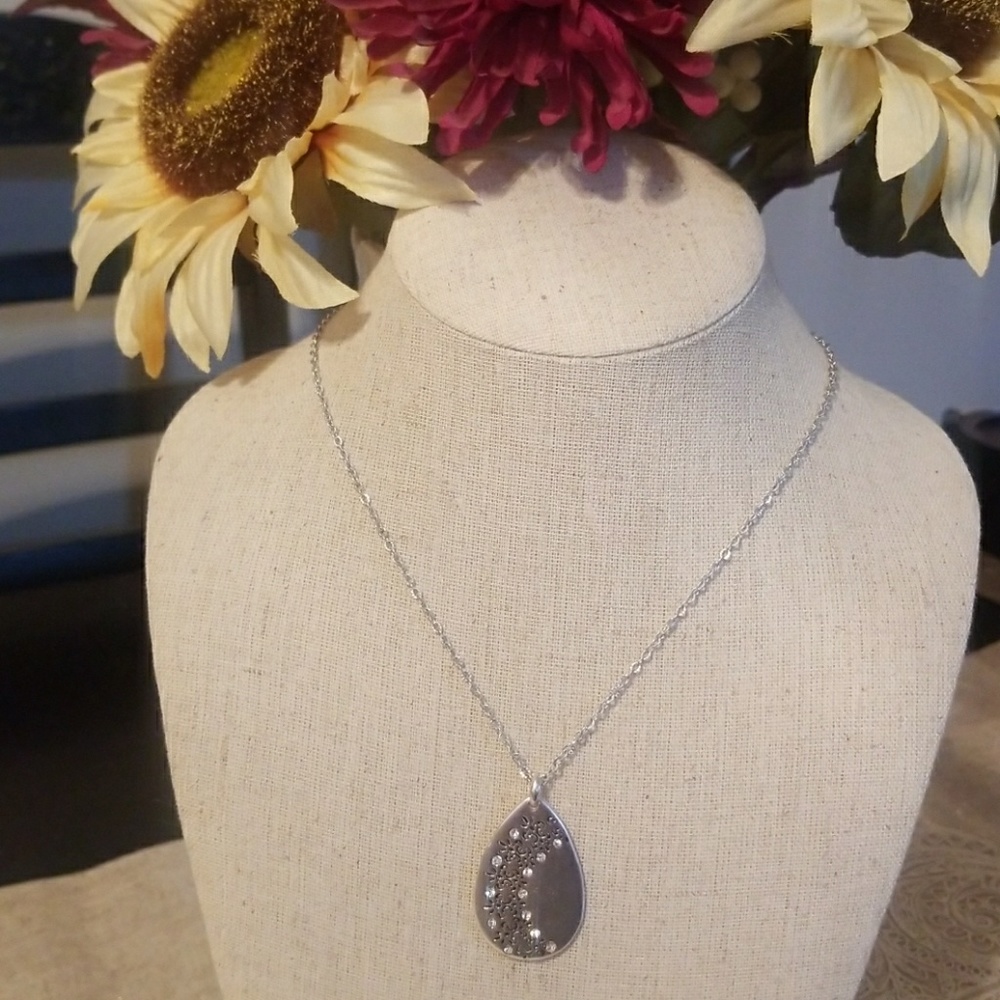 Drop Pendant with Crystals 17 in