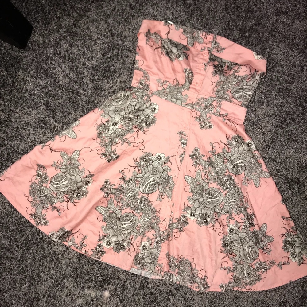 Floral printed strapless dress