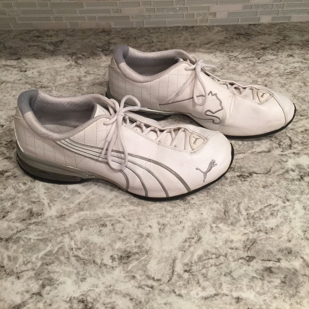 White Pumas!!