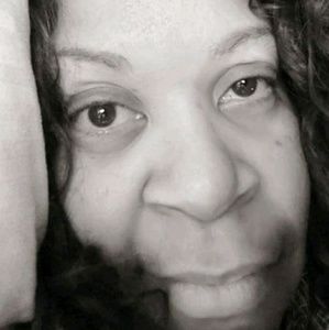 Meet your Posher, Paula