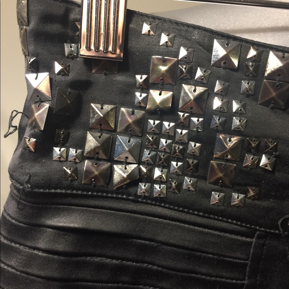 Small bebe kardashian skirt. - Picture 4 of 7