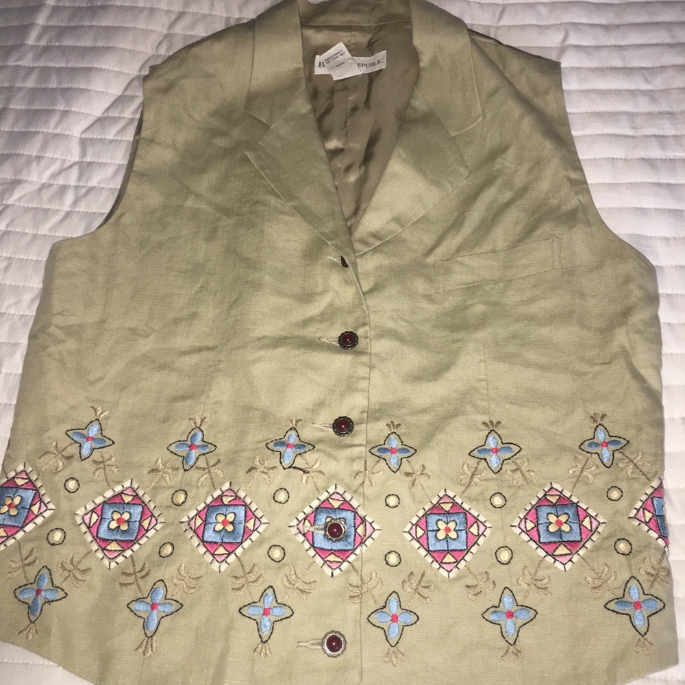 Vintage banana republic embroidered vest