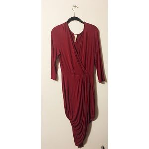 BURGANDY LOW V TAPERED DRESS