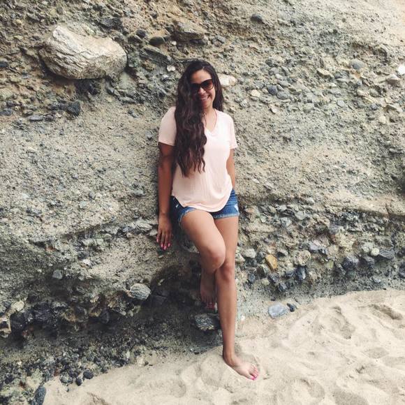 Meet your Posher, Bianca - Picture 1 of 1