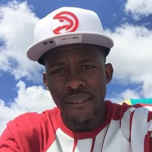 Meet your Posher, Derrick