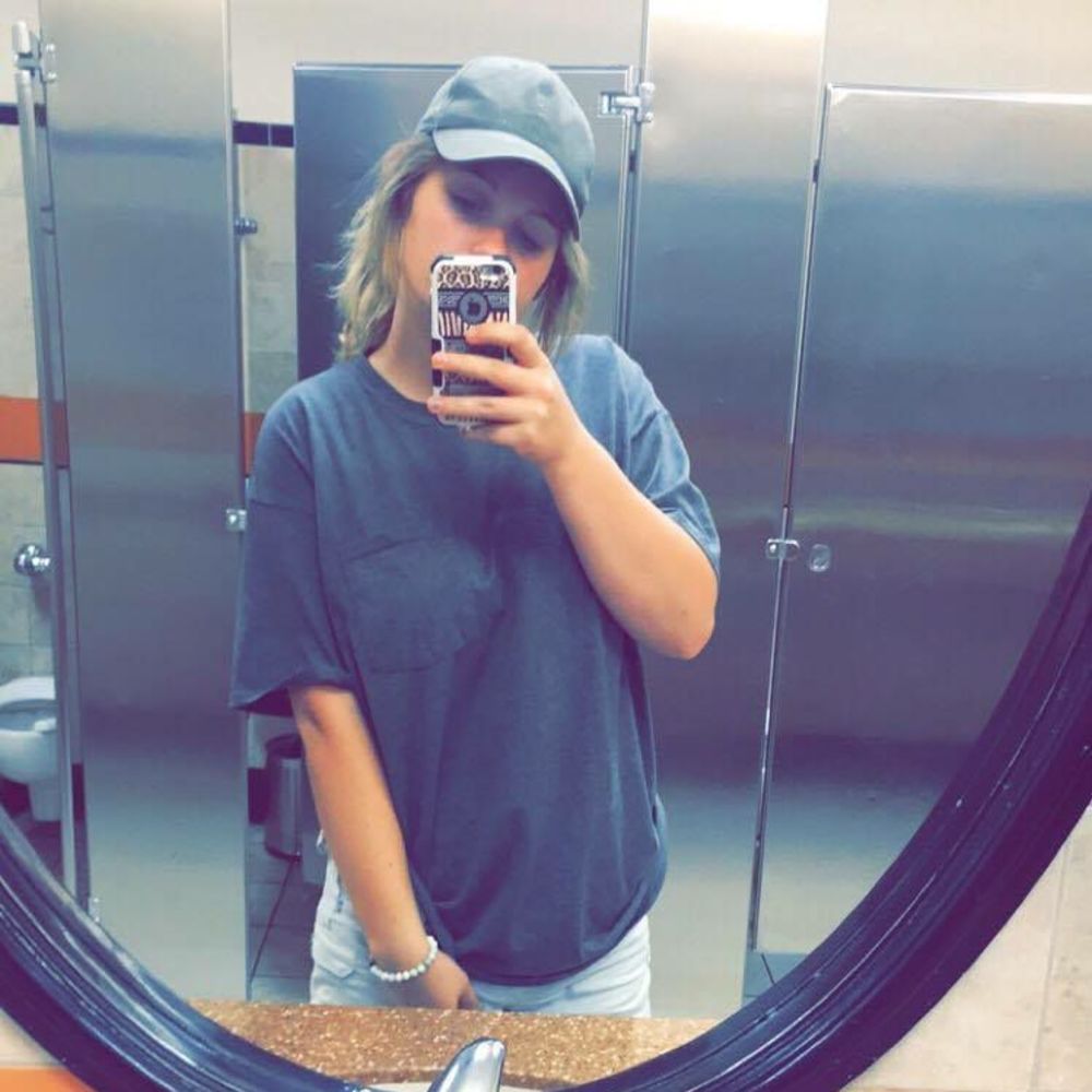 Meet your Posher, Lacy