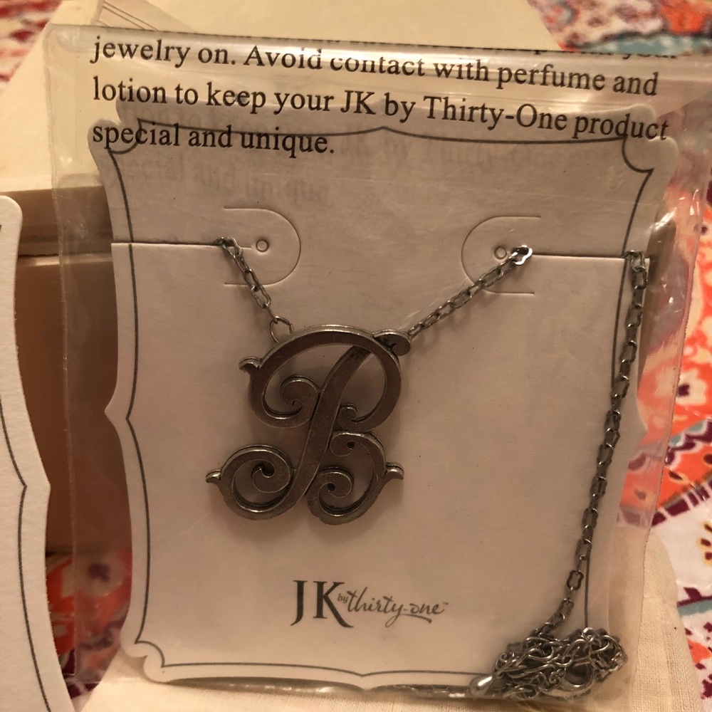 NWT Thirty-One Initial Necklace
