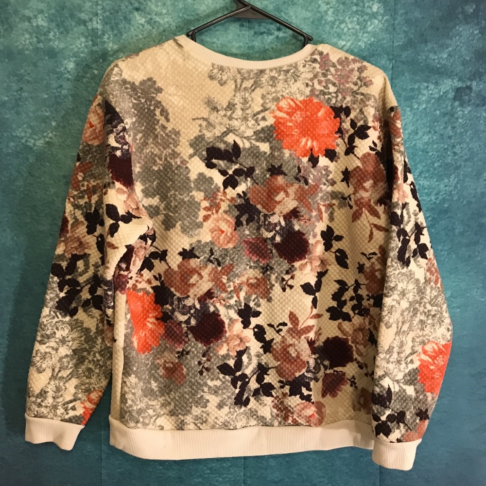 Pretty h&m floral sweater size S - Picture 6 of 6