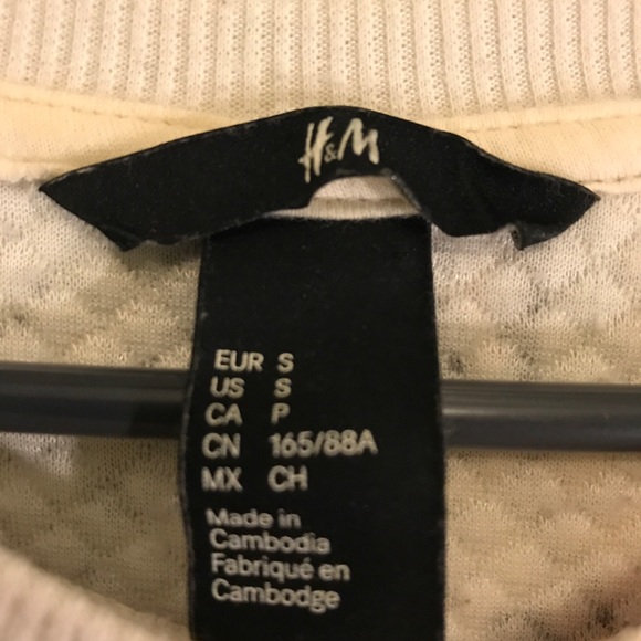 Pretty h&m floral sweater size S - Picture 2 of 6