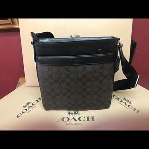 Coach sig file bag brown crossbody F54781
